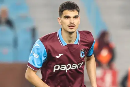 Salah gəldi, Salih getdi