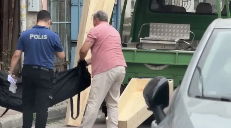 İstanbulda azərbaycanlı qadın evində ölü tapıldı 
