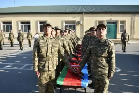 Hərbi xidmətin müddəti azaldılır?