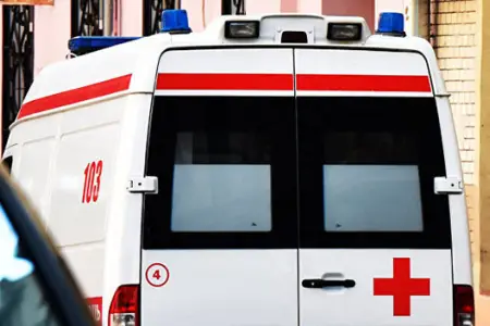 Sərxoş qadın şəhərə pulsuz getmək üçün təcili yardım çağırdı
