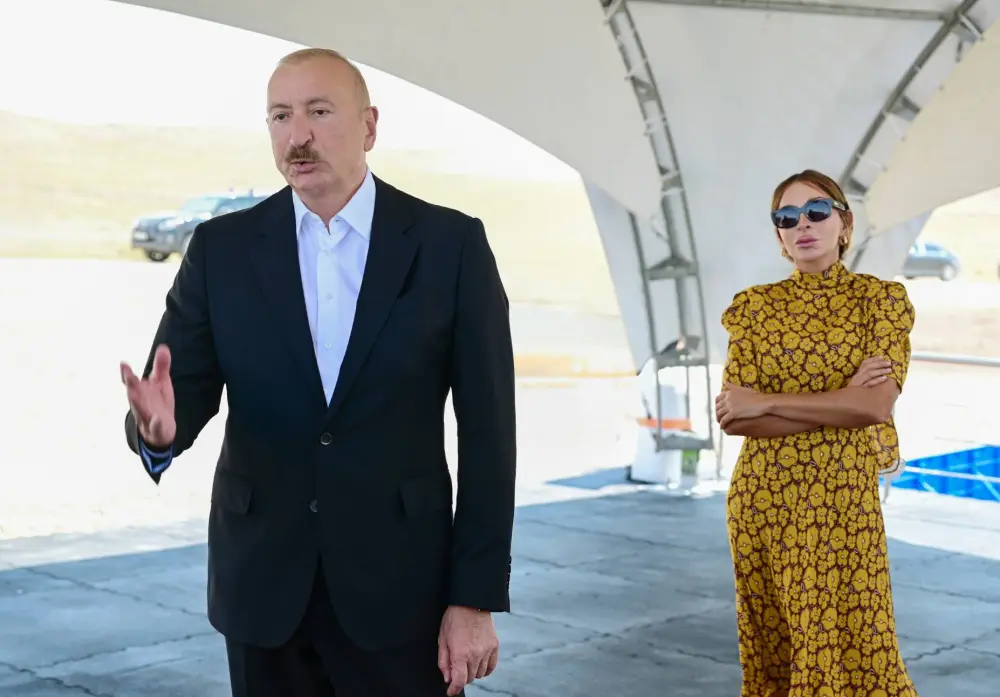 Prezident Naxçıvan Sənaye Parkının təməlini qoydu