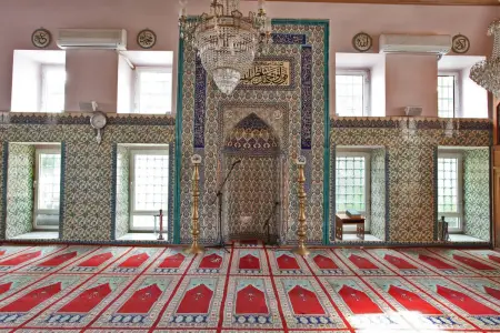 Bu məscid və ziyarətgahlara işçi axtarılır