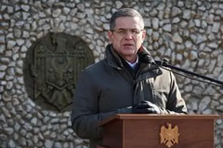 Moldovalı nazir rus dilində səslənən sualı yarıda kəsdi: "Başa düşmürəm, rumınca soruşun"