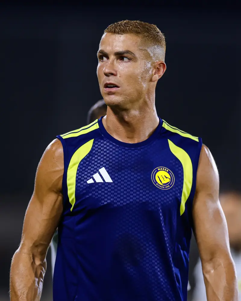 Ronaldo yeni imicdə – FOTOLAR