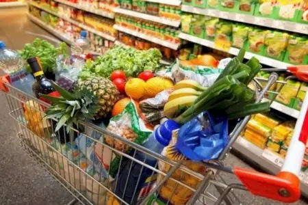 Marketlər bizi belə aldadır: Daha çox pul xərcləməyimiz üçün 7 gizli üsul