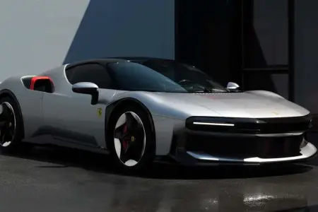 Dünyada cəmi bir ədəd: "Ferrari" yeni superkarını təqdim etdi – FOTOLAR