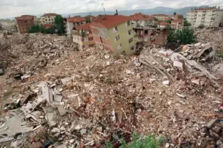 17 avqust 1999-cu il - Faciədən 27 il ötür