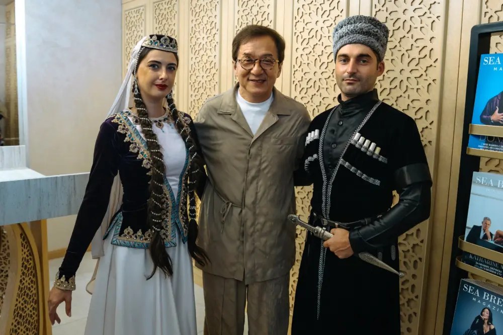 Ceki Çanın Azərbaycandakı "sərvət" axtarışı bitdi - Fotolar