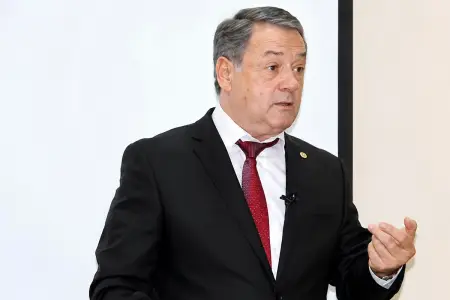 General oğlu vəzifəsindən azad edildi