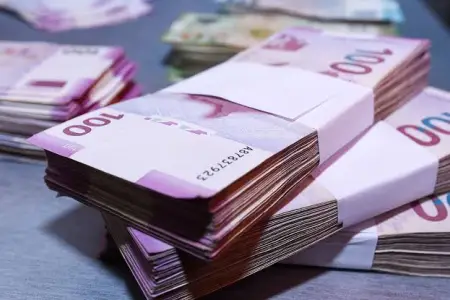 Nazirliklər işçi axtarır: Dörd min manata yaxın maaş