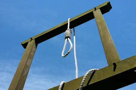 Bəşər Əsədin əmisi oğluna ölüm cəzası verildi