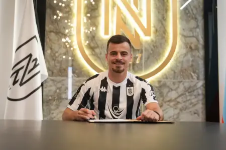 "Neftçi" serbiyalı futbolçu transfer etdi