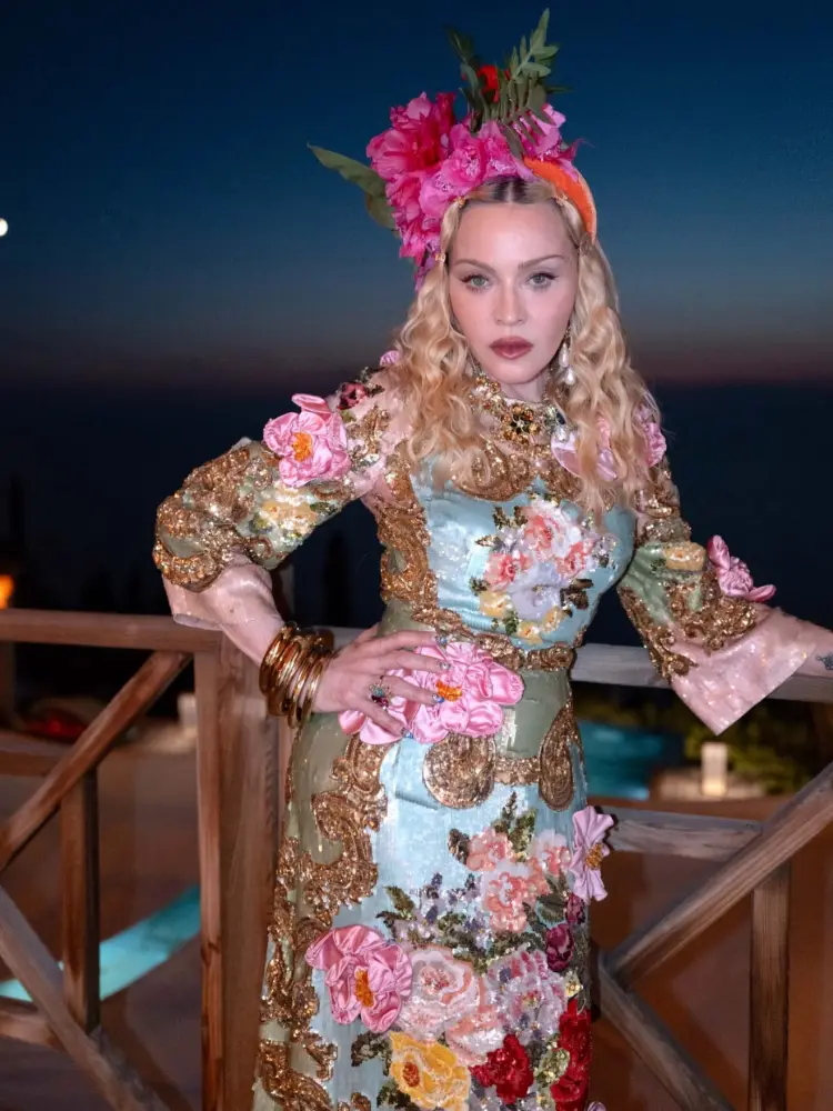 Madonna doğum gününü 30 yaşlı sevgilisi ilə keçirdi - Fotolar