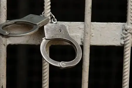 Qadının alt paltarlarını oğurlayan 61 yaşlı kişi saxlanılıldı