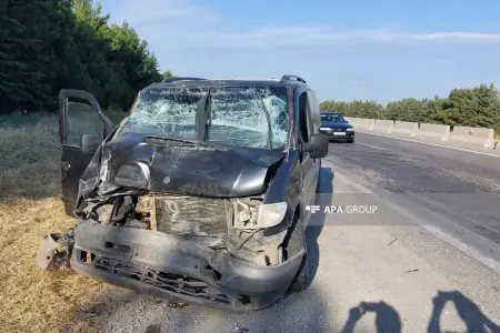 Mikroavtobusla “KamAZ” toqquşdu - Xəsarət alanlar var
