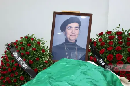 Əməkdar jurnalist Nurani ilə vida mərasimi keçirilir