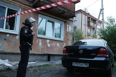 Rusiyada təqaüddə olan hərçi azyaşlılara atəş açdı - Yaralanan var