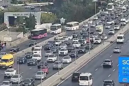 Bakının bir sıra yollarında tıxac var