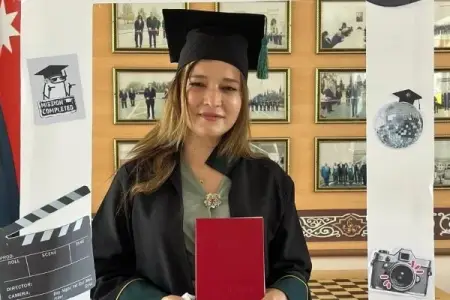 Şəhid anası tələbə adını qazandı - FOTO
