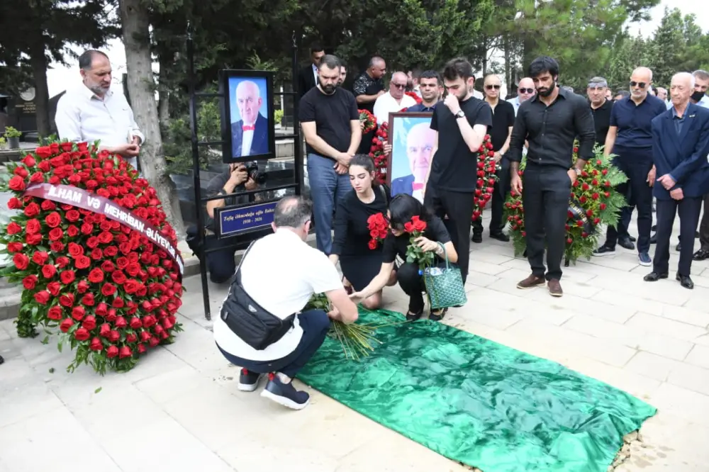  Xalq artisti Tofiq Bakıxanov  dəfn edildi - FOTOLAR- YENİLƏNDİ 1