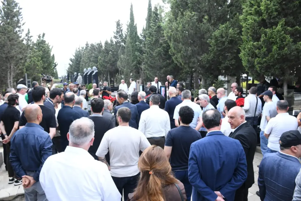  Xalq artisti Tofiq Bakıxanov  dəfn edildi - FOTOLAR- YENİLƏNDİ 1