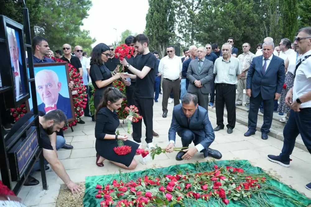  Xalq artisti Tofiq Bakıxanov  dəfn edildi - FOTOLAR- YENİLƏNDİ 1