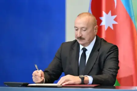 “Azəripək” “Azərxalça”ya birləşdirilir - FƏRMAN