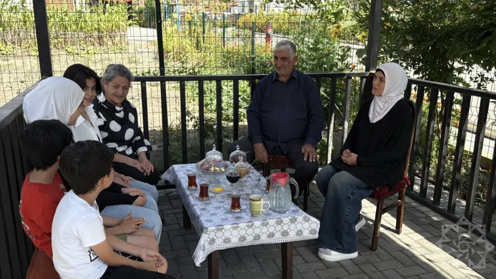 “Laçından 4 övladımla çıxmışdım, 12 nəvəmlə qayıtdım” - Məmmədovların həyat hekayəsi 