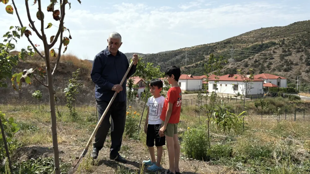 “Laçından 4 övladımla çıxmışdım, 12 nəvəmlə qayıtdım” - Məmmədovların həyat hekayəsi 