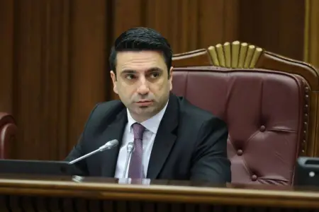 "Rusiyada səfərbərlikdən yayınmaq istəyənlər Ermənistana gələ bilər" - Simonyan