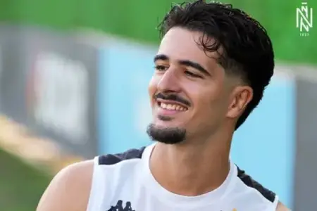 “Neftçi” onunla yollarını ayırdı