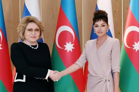 Matviyenko Mehriban Əliyevanı təbrik etdi