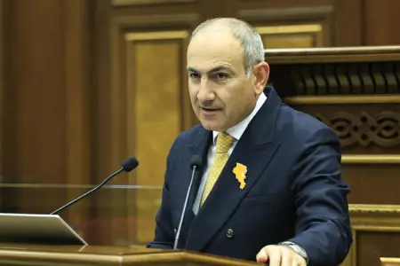 "Bizi hakimiyyətdən uzaqlaşdırın və meydanda asın" - Paşinyan