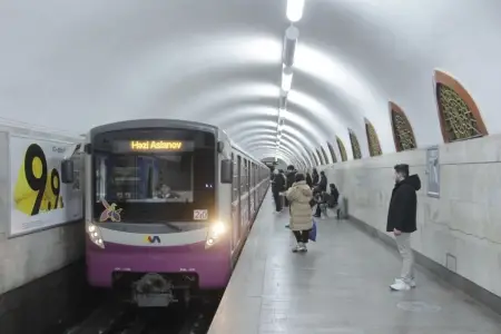 Bakı metrosunda bədbəxt hadisə: Qatarların hərəkəti dayandırıldı