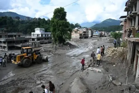 Nepaldakı daşqınlarda ölənlərin sayı artdı