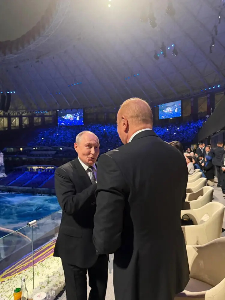 Prezident Putinlə söhbət etdi - Fotolar