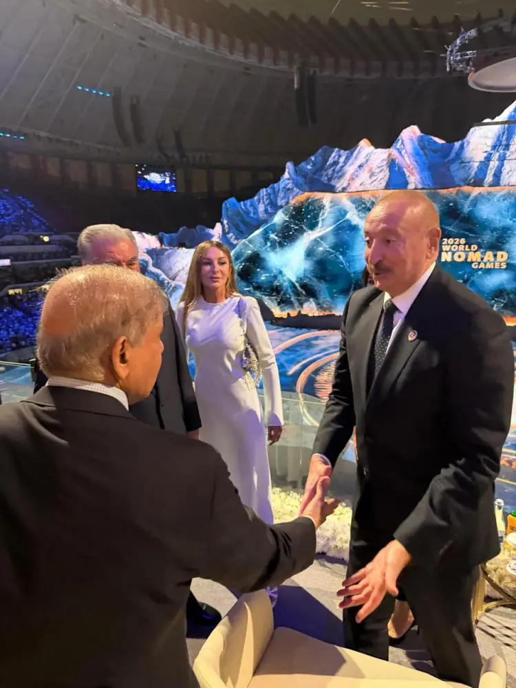Prezident Putinlə söhbət etdi - Fotolar