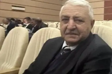 Xəstəxanaya yerləşdirilən məktəb direktoru vəfat etdi - Foto
