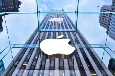 "Apple"-da böyük dəyişiklik - Direktor vəzifədən getdi