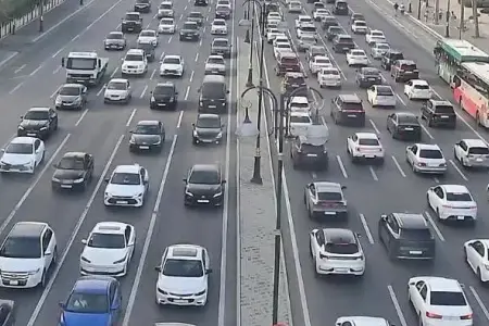 Hazırda bu yollarda sıxlıq var - SİYAHI