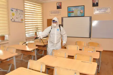 Bakıda məktəblər dezinfeksiya edilir