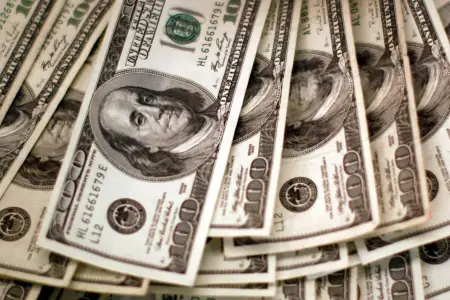 Mərkəzi bankdan dollarla bağlı açıqlama