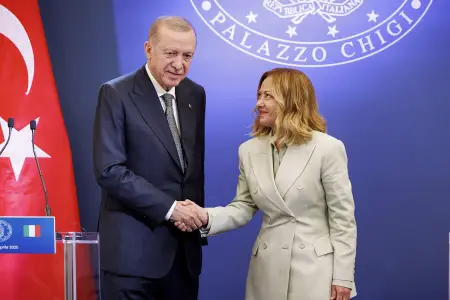 Ərdoğan Melonini təbrik etdi