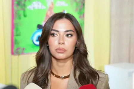 Kəmalə Cəfərovanın “Yaşamaq da sənətdir” adlı fərdi sərgisi keçirildi