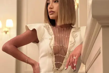 80 milyon manatlıq evi Röya alıb?