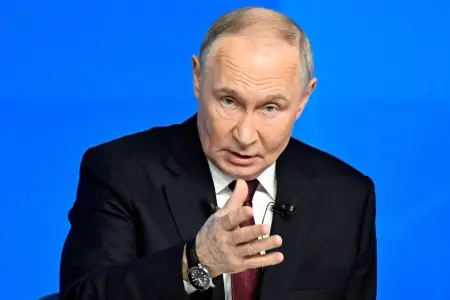 Kiyevə zərbə endirilməyəcək - Putin