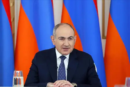 Paşinyan Moskvaya gedir