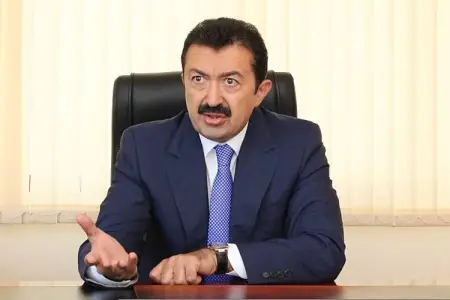 Fəxri Kazımov vəzifəsindən azad edildi