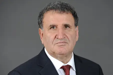 İsa Həbibbəyli Çində fəxri professor seçildi
