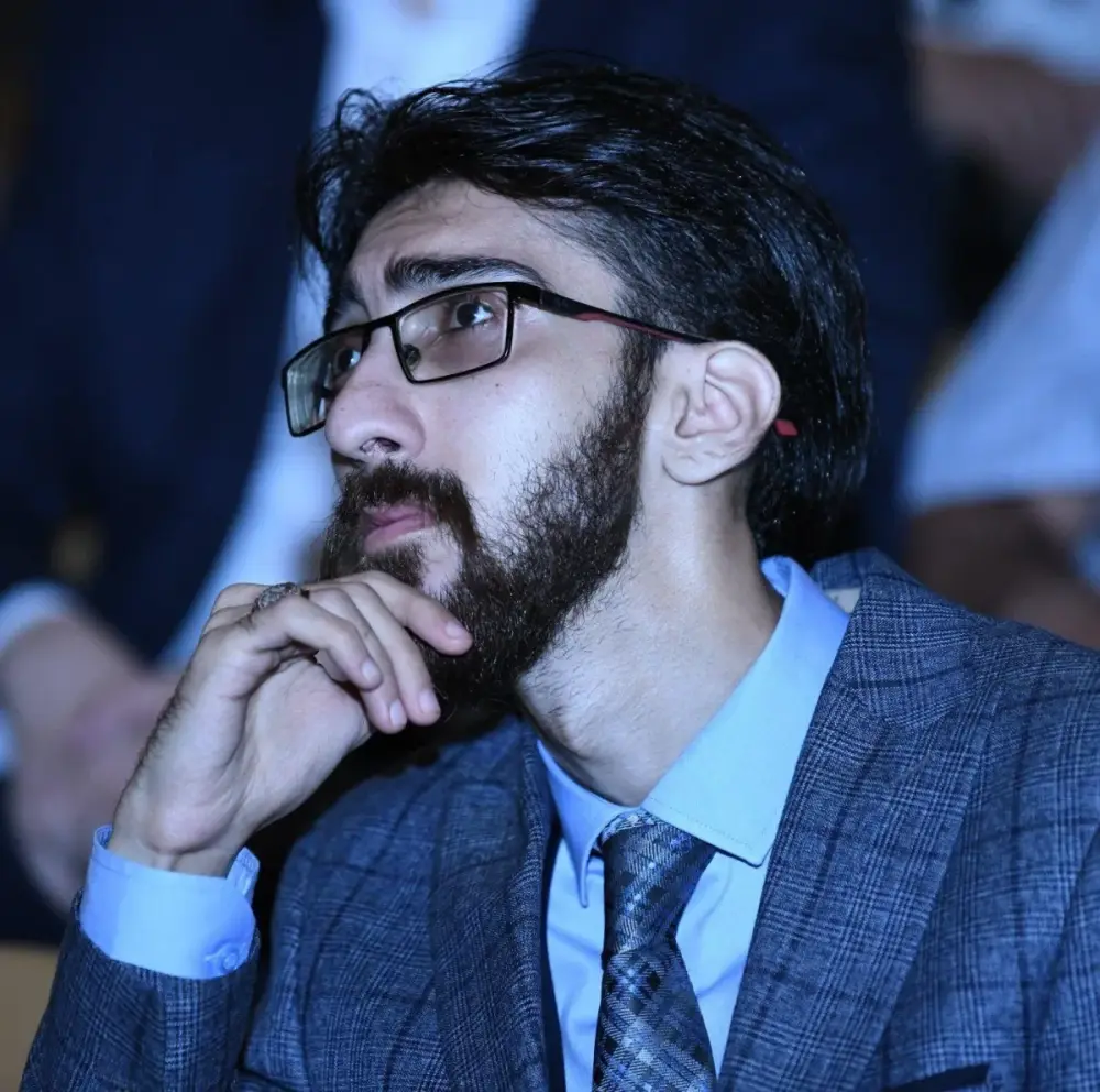 Mir Şahin oğlunu evləndirir